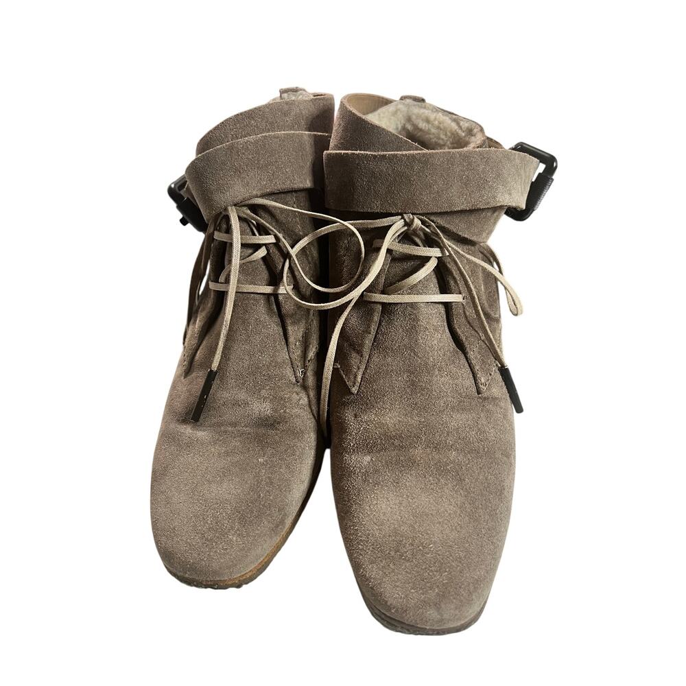 Vintg Burberry Women’s 8 Taupe Suede Shearling Lined Lace Up Buckle Ankle Boots